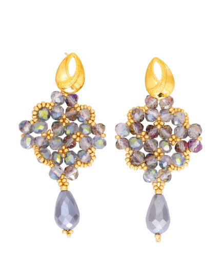 Aretes llamativos artesanales de cristal gris con detalles dorados